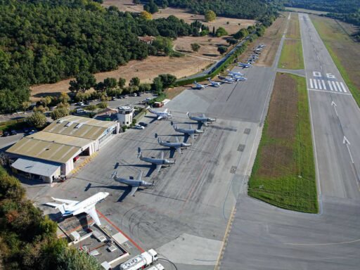 St Tropez La Mole airport