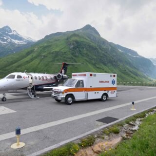 Embraer Phenom 300MED