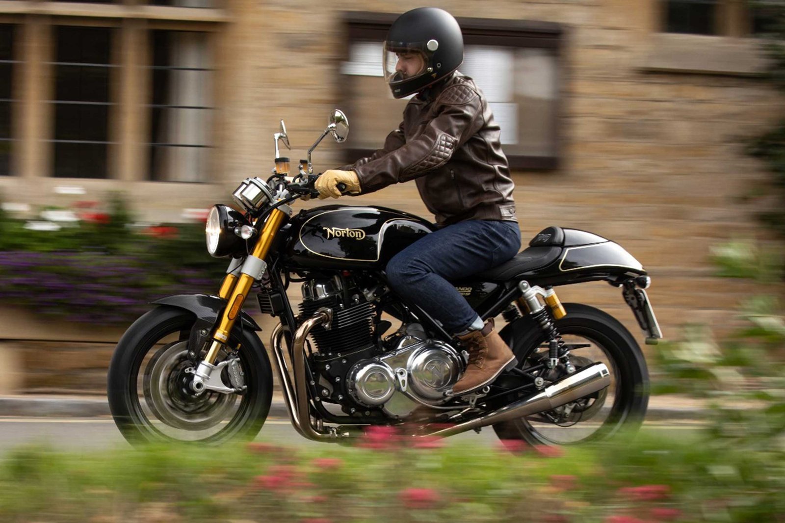 Norton Commando 961