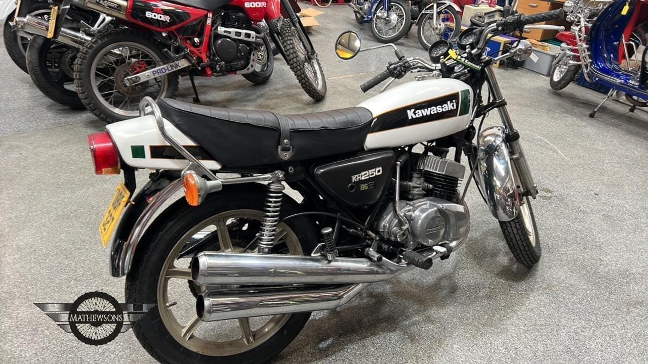 Kawasaki KH250
