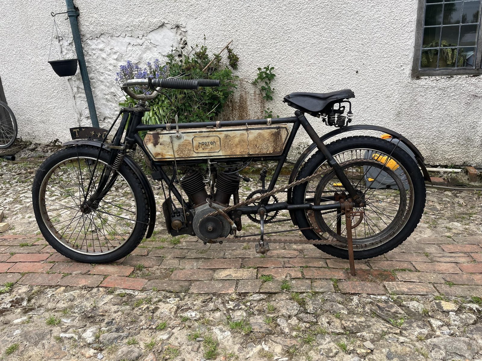 1907 Norton Model 12 Rem Fowler Replica £15,000-18,000