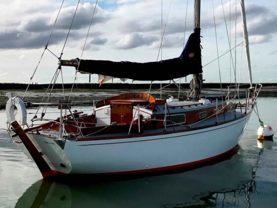 Holman Sterling 28